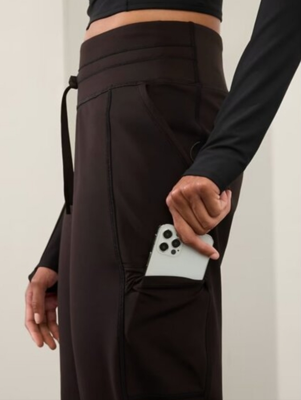 Athleta Rainier Cargo Jogger Sz XL Black - Picture 2 of 14